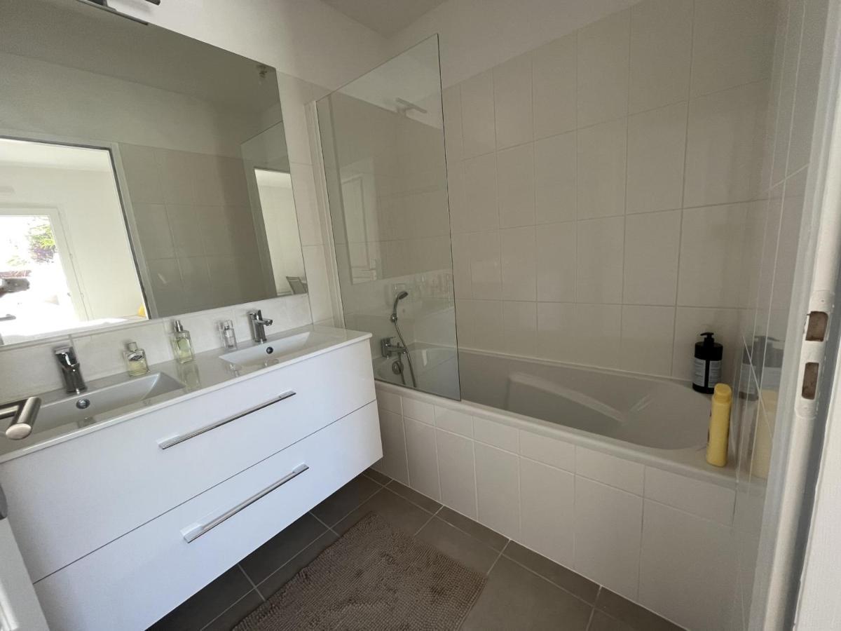 T3 En Centre D'Arcachon, 2 Min Plage, 5 Min Gare, Balcon, Parking Securise, Wifi, Menage Inclus - Fr-1-374-193 Buitenkant foto