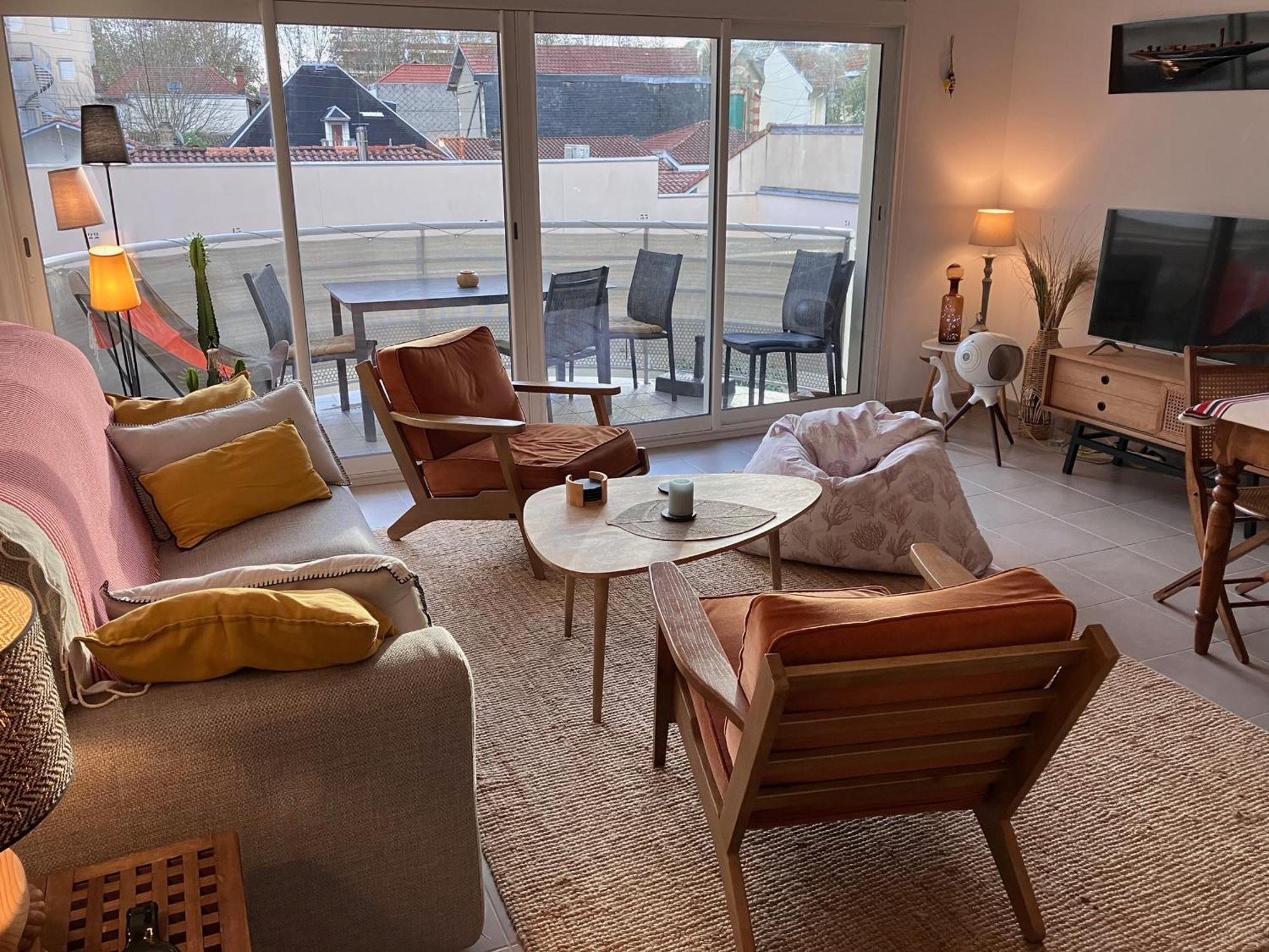 T3 En Centre D'Arcachon, 2 Min Plage, 5 Min Gare, Balcon, Parking Securise, Wifi, Menage Inclus - Fr-1-374-193 Buitenkant foto